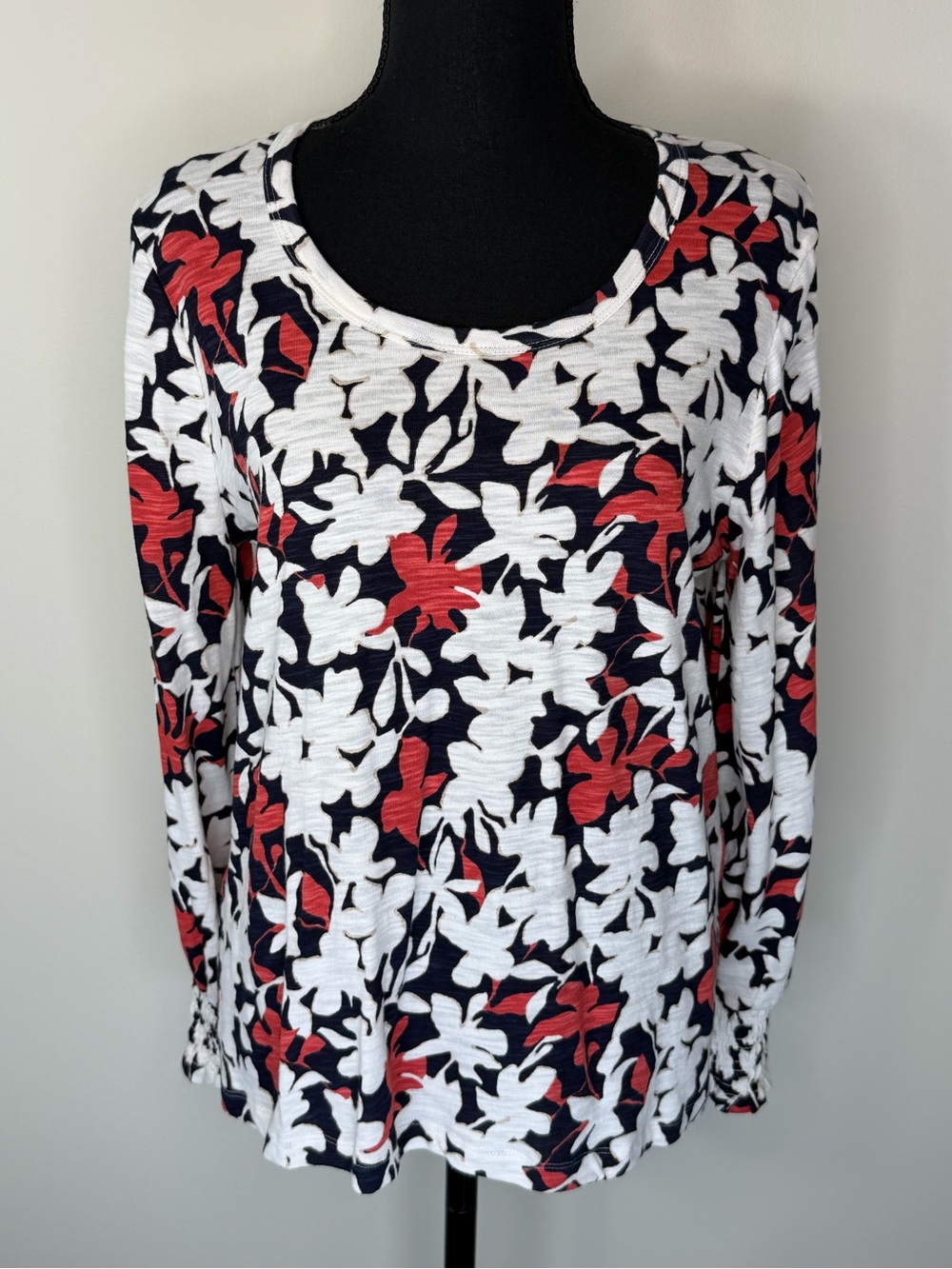 Chico's Shirt Womens Medium Multicolor Floral Scoop Neck Long Sleeve Jersey Top
